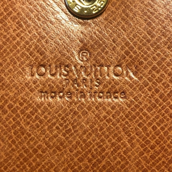 Louis Vuitton Tri-Fold Wallet - Picture 5 of 6